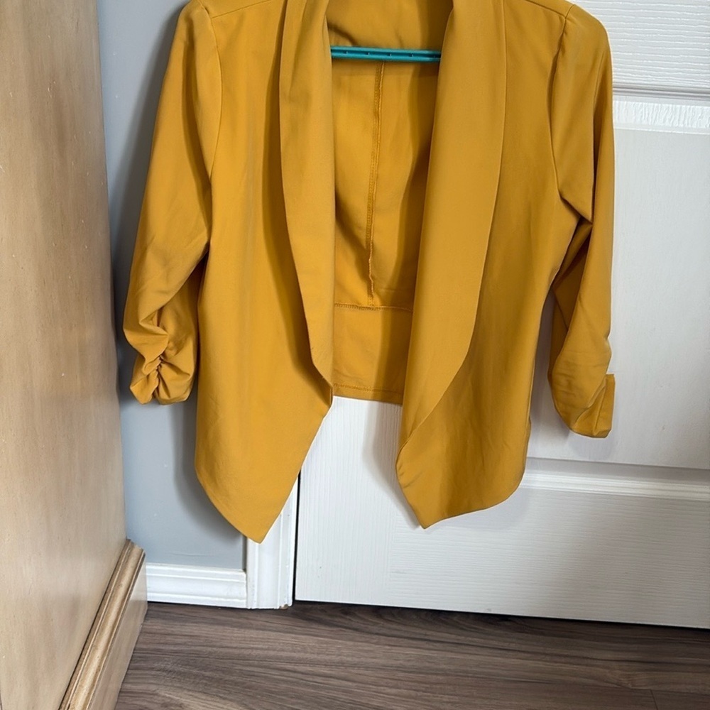 Mustard Yellow Cropped Blazer with Waterfall Collar - Picture 5 of 6